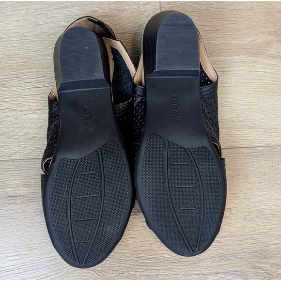 Array Leather Ankle Sandals Black 9.5 Laser Cut Block Heel Peep Toe Comfort NEW - Picture 4 of 12